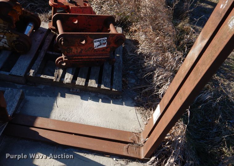 image for item DK2066 Backhoe attachments