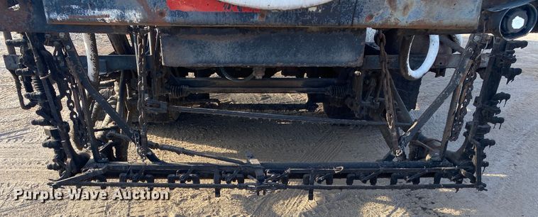 image for item DK6488 1999 Ford F800  oil distributor truck