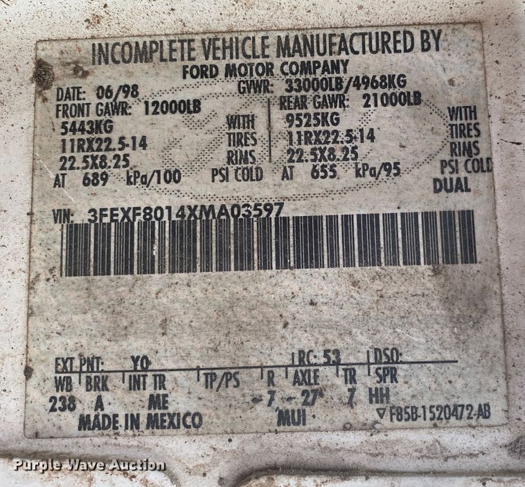 image for item DK6488 1999 Ford F800  oil distributor truck