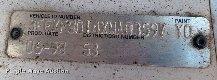 image for item DK6488 1999 Ford F800  oil distributor truck