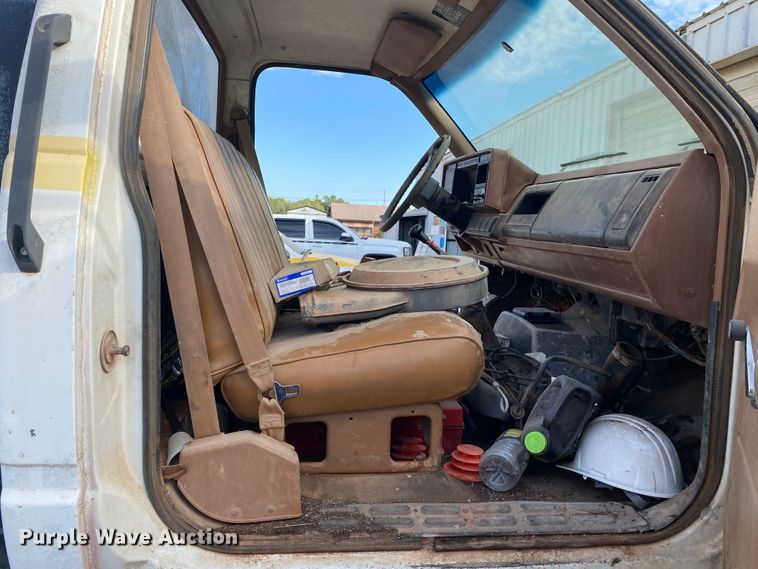 image for item DK6490 1991 Chevrolet Kodiak  flatbed truck