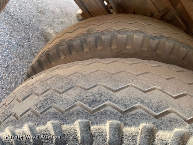 image for item DK6490 1991 Chevrolet Kodiak  flatbed truck