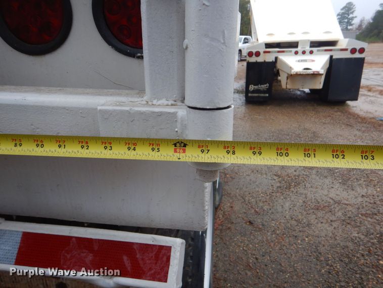 image for item DK7001 1990 Fruehauf  end dump trailer