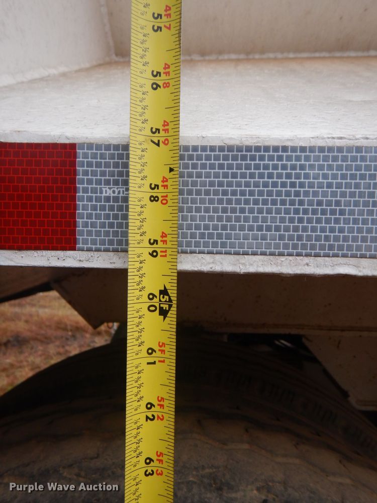 image for item DK7001 1990 Fruehauf  end dump trailer