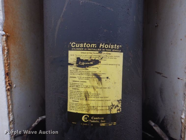 image for item DK7001 1990 Fruehauf  end dump trailer