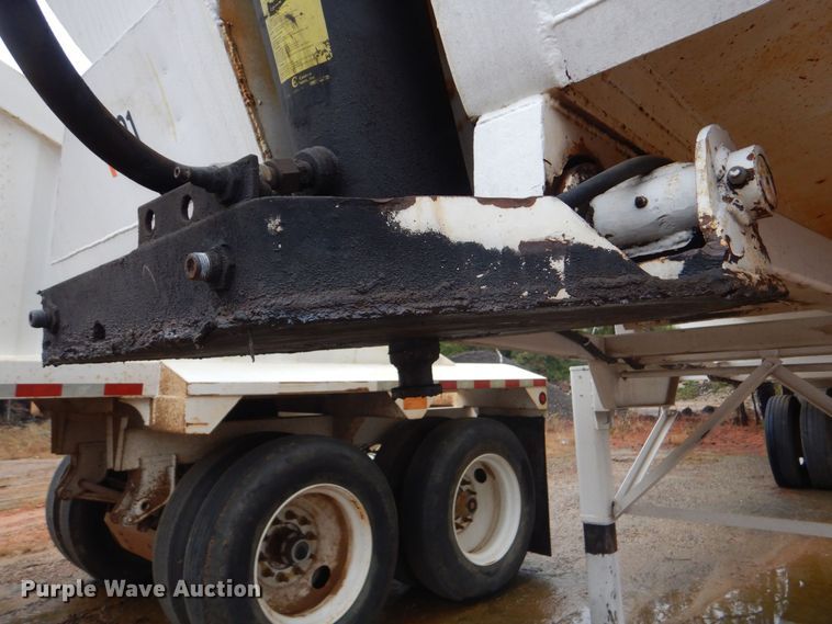 image for item DK7001 1990 Fruehauf  end dump trailer