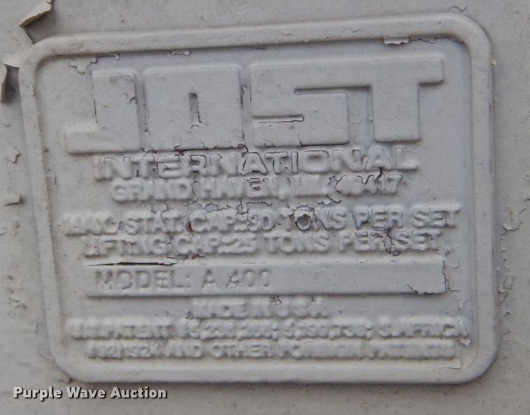 image for item DK7001 1990 Fruehauf  end dump trailer