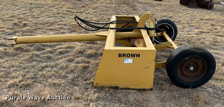 image for item DK7157 Brown DSU8  8'W box blade