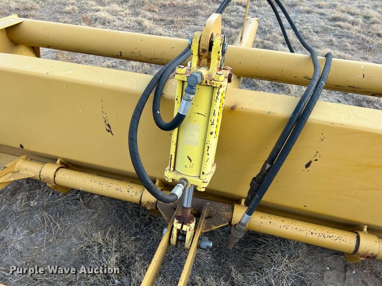 image for item DK7157 Brown DSU8  8'W box blade