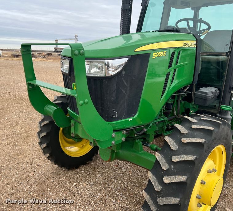 image for item DK7164 2013 John Deere 5055E  MFWD tractor