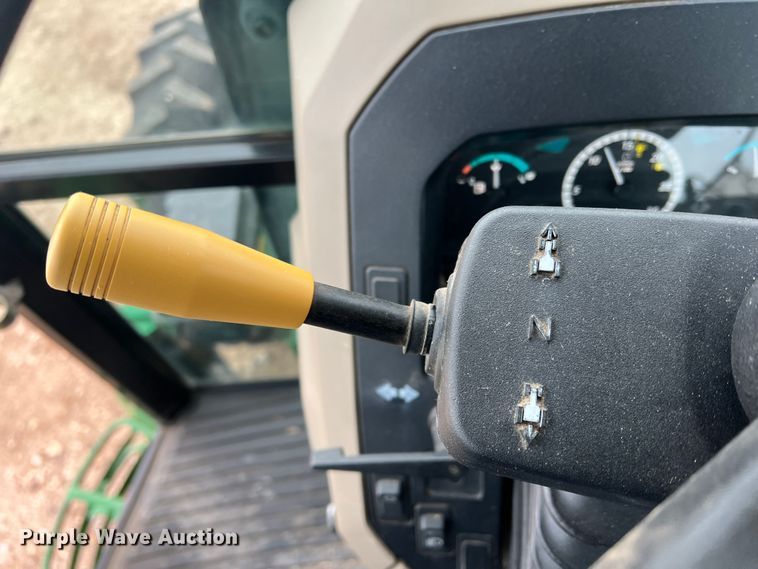 image for item DK7164 2013 John Deere 5055E  MFWD tractor