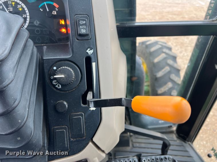 image for item DK7164 2013 John Deere 5055E  MFWD tractor