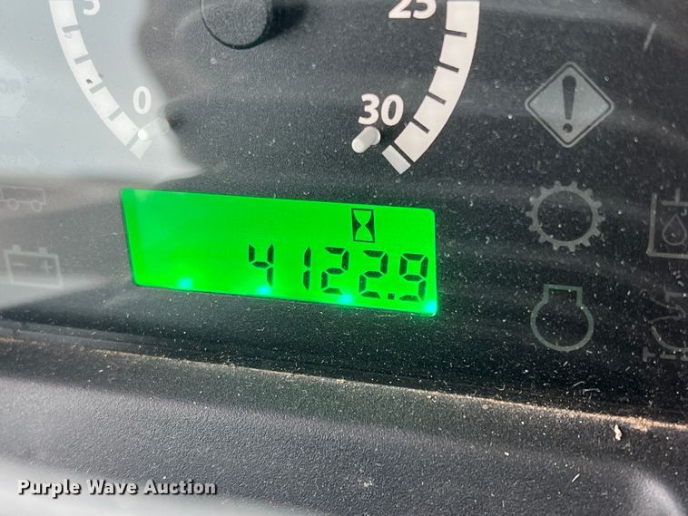 image for item DK7164 2013 John Deere 5055E  MFWD tractor