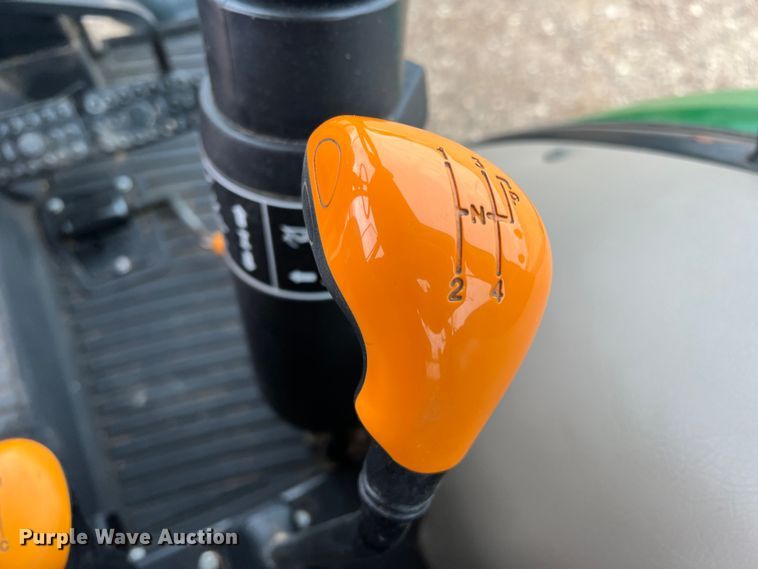 image for item DK7164 2013 John Deere 5055E  MFWD tractor