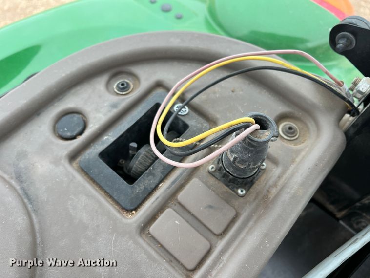 image for item DK7164 2013 John Deere 5055E  MFWD tractor