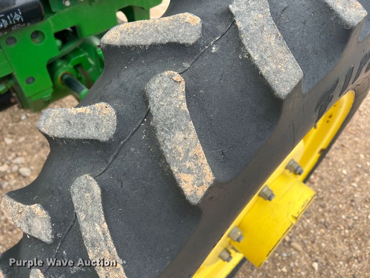 image for item DK7164 2013 John Deere 5055E  MFWD tractor