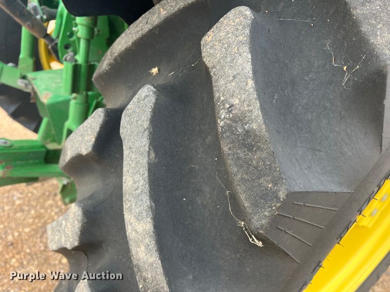 image for item DK7164 2013 John Deere 5055E  MFWD tractor