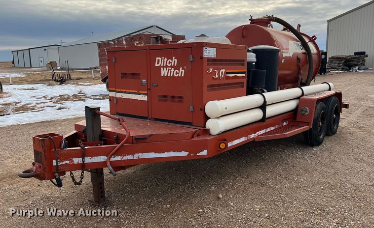 image for item DK7166 2000 Ditch Witch FX30  vacuum excavator