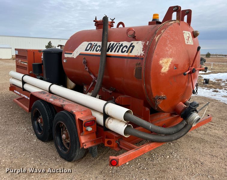 image for item DK7166 2000 Ditch Witch FX30  vacuum excavator
