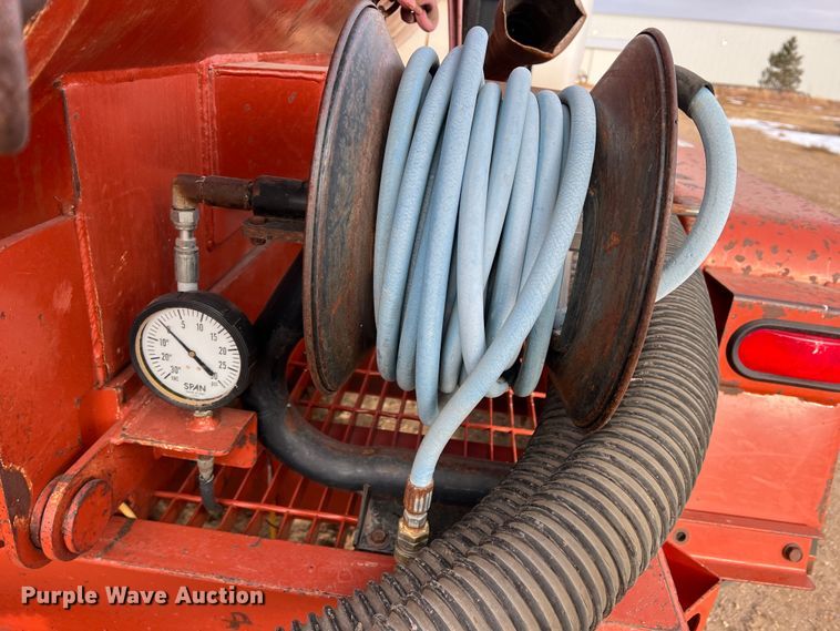 image for item DK7166 2000 Ditch Witch FX30  vacuum excavator