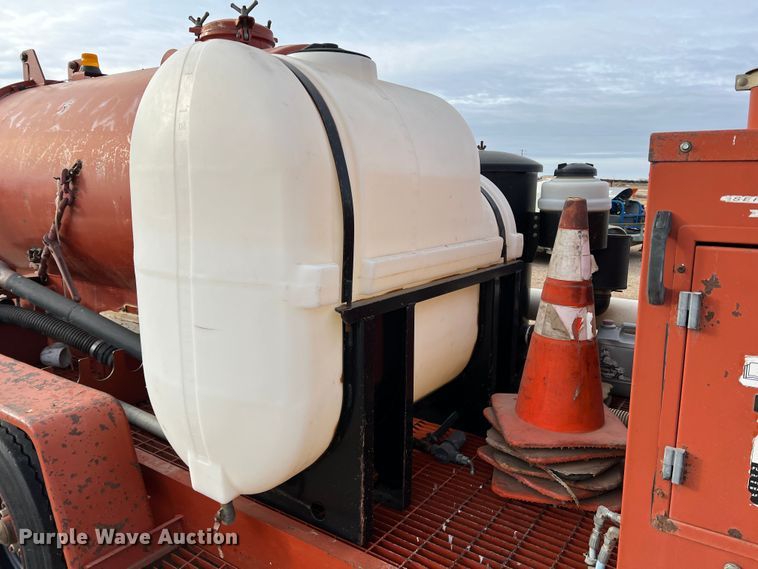 image for item DK7166 2000 Ditch Witch FX30  vacuum excavator