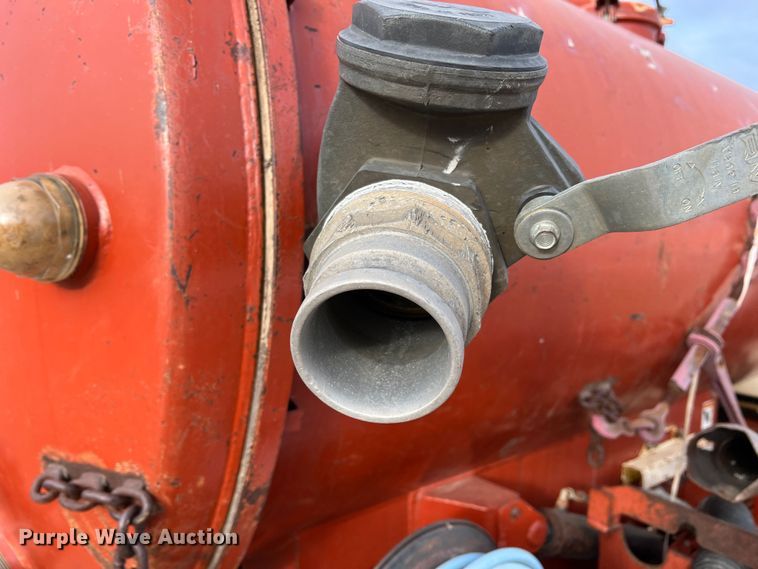 image for item DK7166 2000 Ditch Witch FX30  vacuum excavator