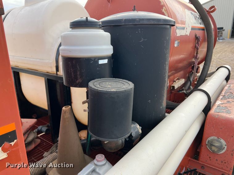 image for item DK7166 2000 Ditch Witch FX30  vacuum excavator