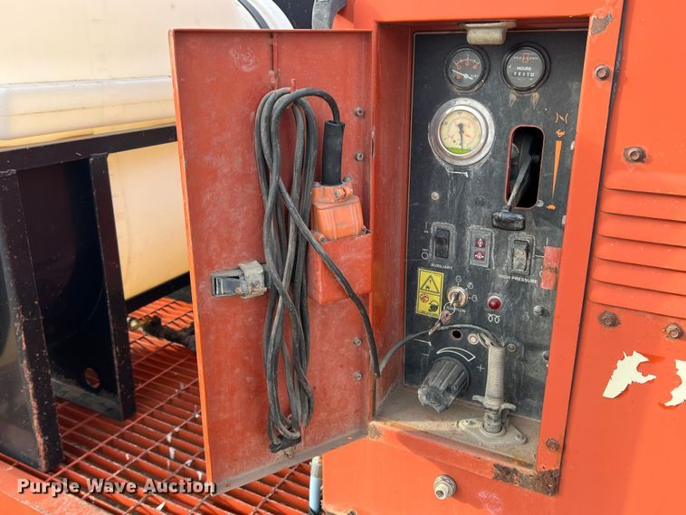 image for item DK7166 2000 Ditch Witch FX30  vacuum excavator