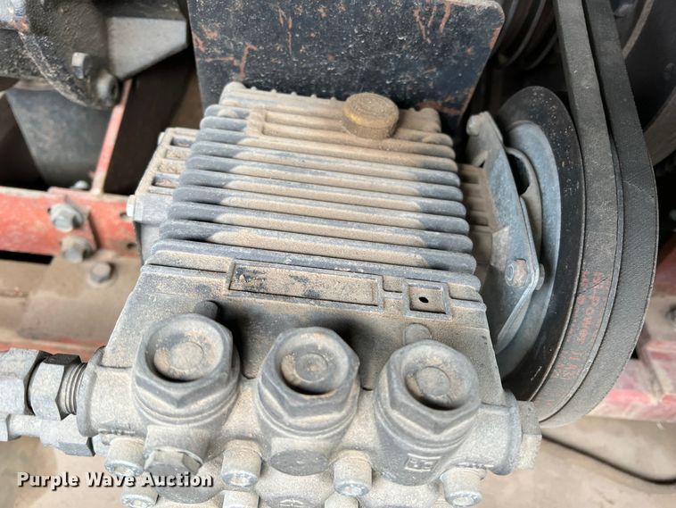 image for item DK7166 2000 Ditch Witch FX30  vacuum excavator