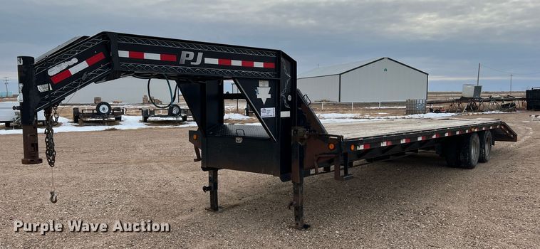 image for item DK7167 2013 PJ FD-302  equipment trailer