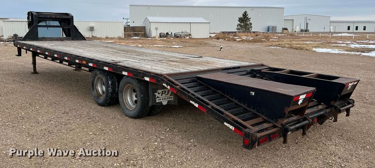 image for item DK7167 2013 PJ FD-302  equipment trailer