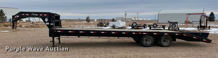 image for item DK7167 2013 PJ FD-302  equipment trailer