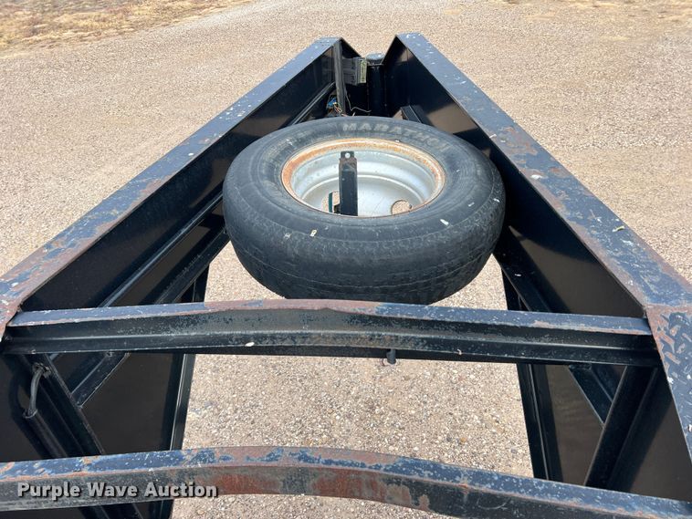 image for item DK7167 2013 PJ FD-302  equipment trailer