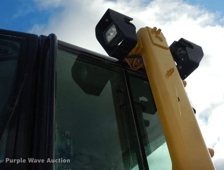 image for item DK7496 2015 Caterpillar D6N LPG  dozer