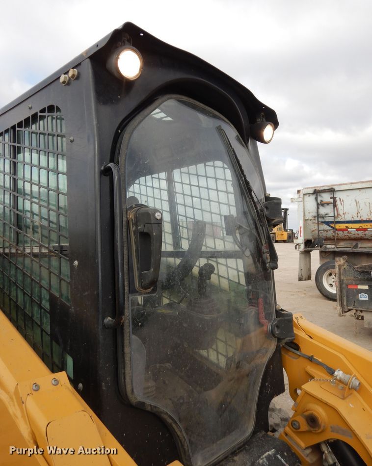 image for item DK7498 2018 Caterpillar 299D2  skid steer loader