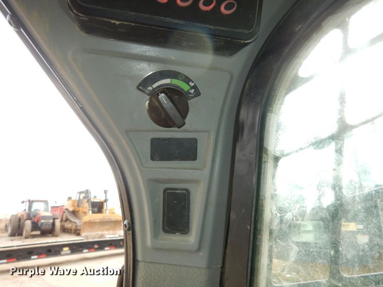 image for item DK7498 2018 Caterpillar 299D2  skid steer loader