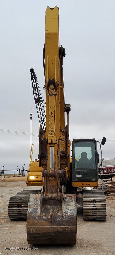 image for item DL2255 2006 John Deere 230CLC  excavator