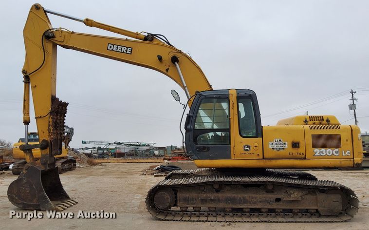 image for item DL2255 2006 John Deere 230CLC  excavator