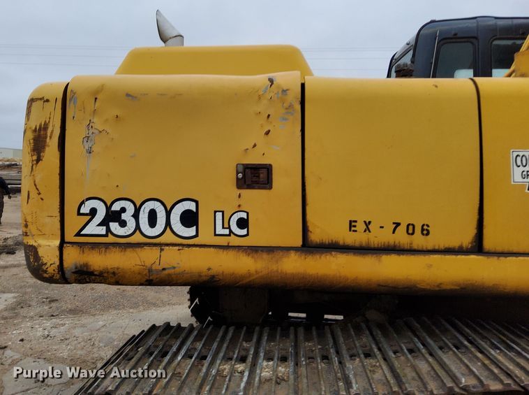 image for item DL2255 2006 John Deere 230CLC  excavator