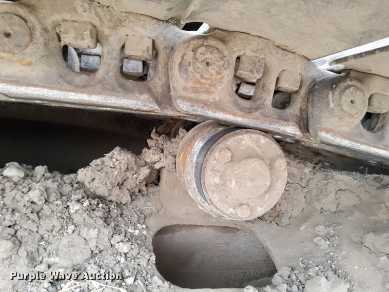 image for item DL2255 2006 John Deere 230CLC  excavator