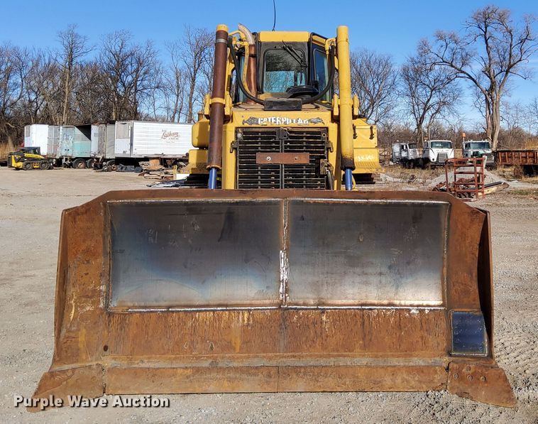 image for item DL2272 1997 Caterpillar D6R XL  dozer