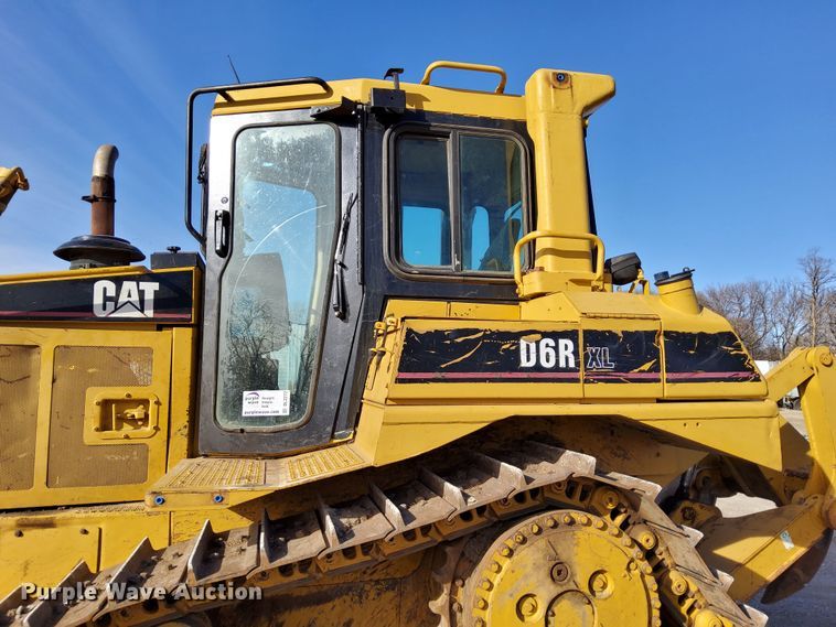 image for item DL2272 1997 Caterpillar D6R XL  dozer