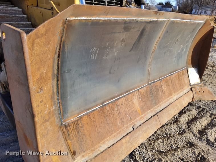 image for item DL2272 1997 Caterpillar D6R XL  dozer