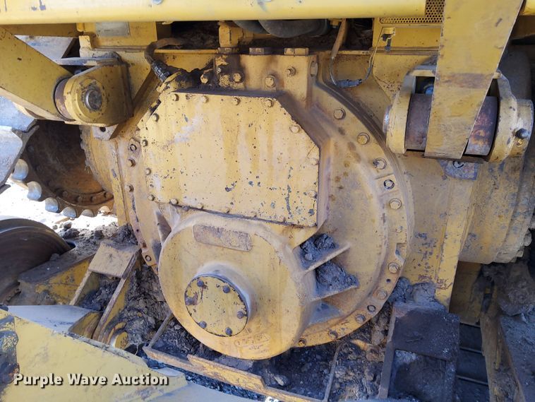 image for item DL2272 1997 Caterpillar D6R XL  dozer