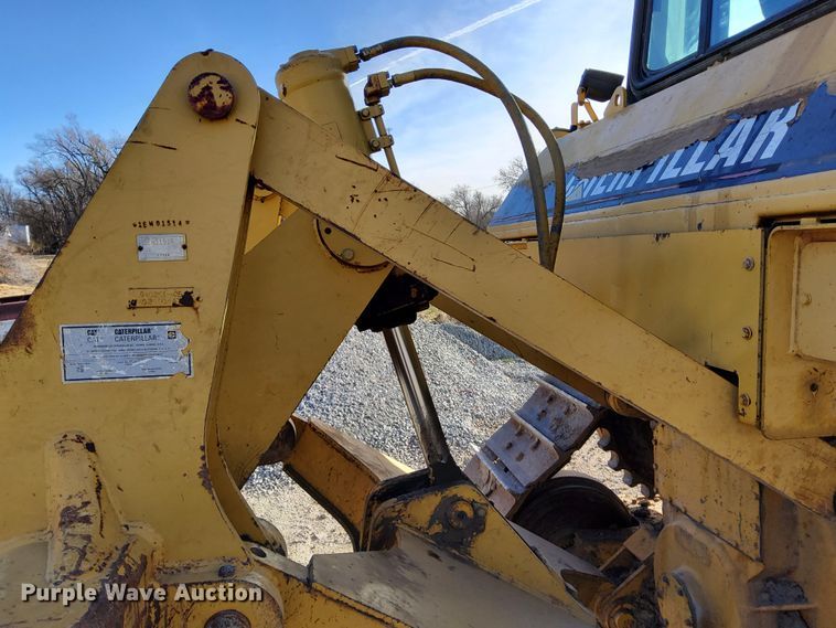 image for item DL2272 1997 Caterpillar D6R XL  dozer