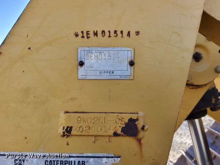 image for item DL2272 1997 Caterpillar D6R XL  dozer