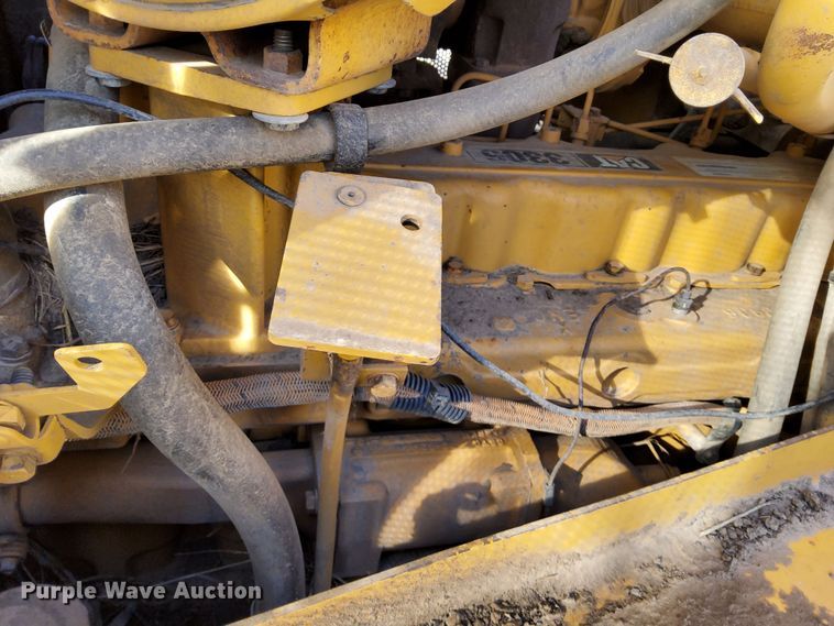 image for item DL2272 1997 Caterpillar D6R XL  dozer