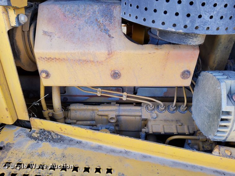 image for item DL2272 1997 Caterpillar D6R XL  dozer