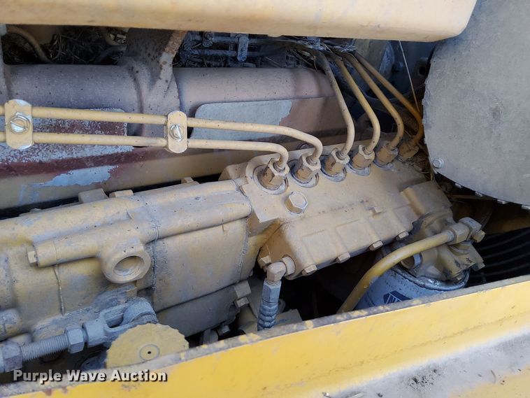 image for item DL2272 1997 Caterpillar D6R XL  dozer