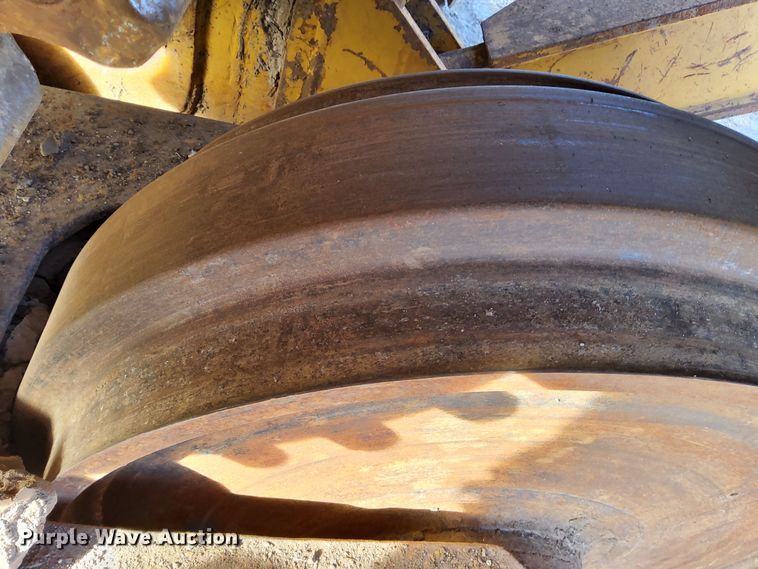 image for item DL2272 1997 Caterpillar D6R XL  dozer